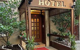 Hotel Adam